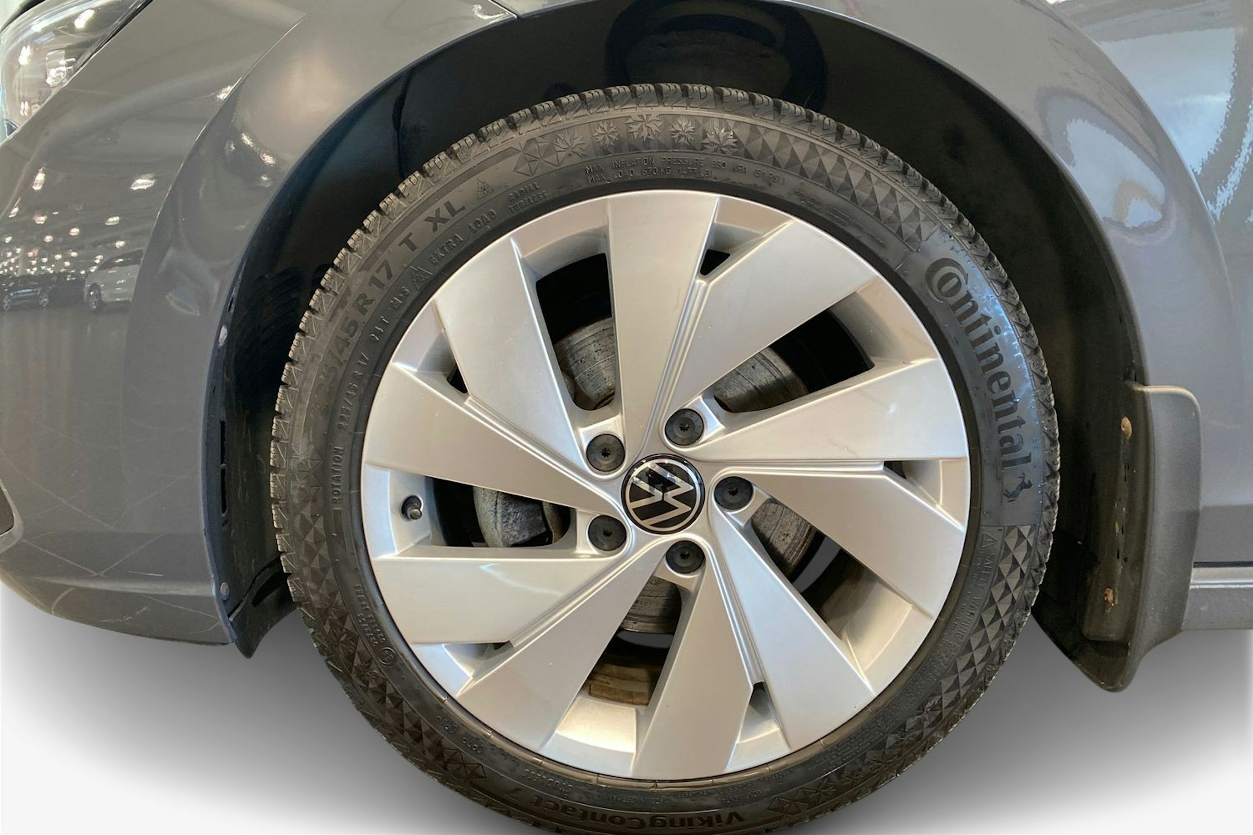 harmaa Volkswagen Golf 2020 kuva 11.