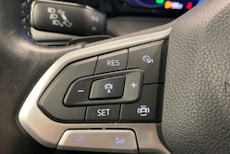 harmaa Volkswagen Golf 2020 kuva 18.