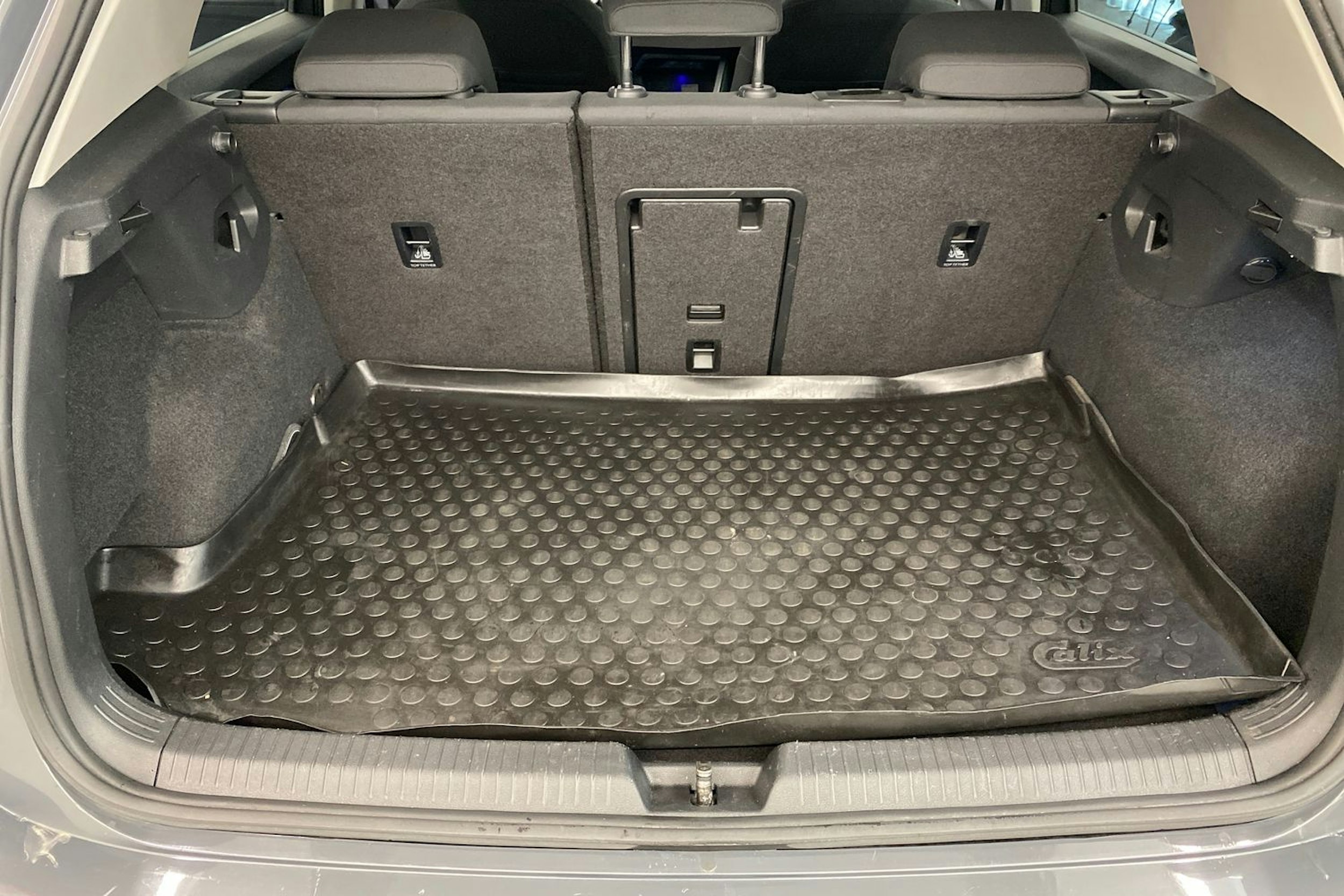 harmaa Volkswagen Golf 2020 kuva 23.