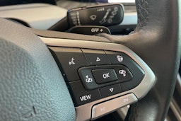 valkoinen Volkswagen Golf 2020 kuva 15.