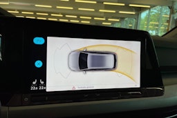 valkoinen Volkswagen Golf 2020 kuva 21.