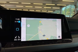 valkoinen Volkswagen Golf 2020 kuva 22.