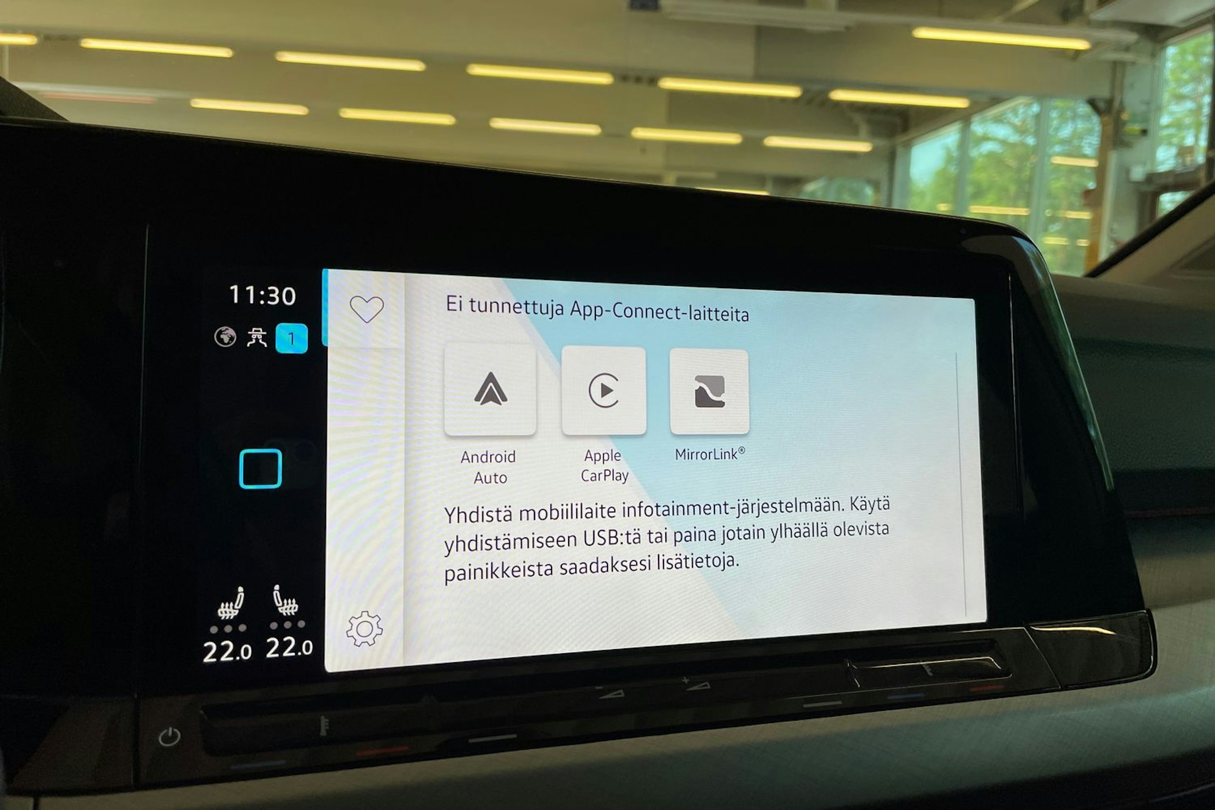 valkoinen Volkswagen Golf 2020 kuva 23.