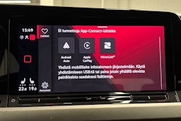 valkoinen Volkswagen Golf 2021 kuva 22.