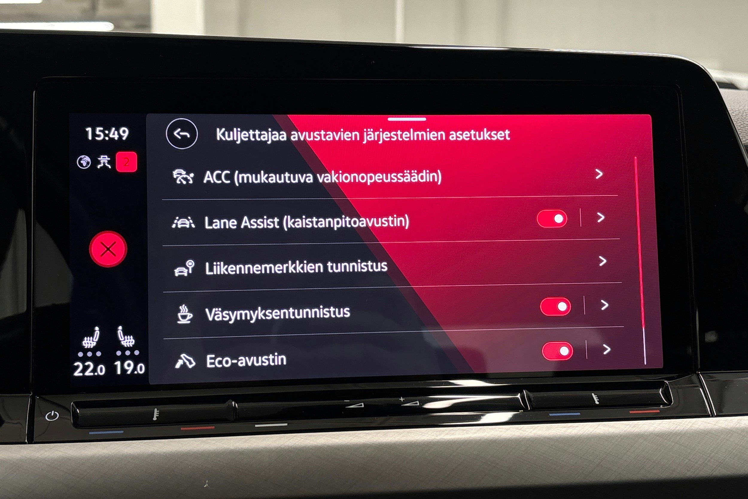 valkoinen Volkswagen Golf 2021 kuva 24.