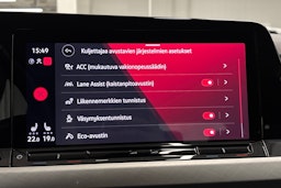 valkoinen Volkswagen Golf 2021 kuva 24.