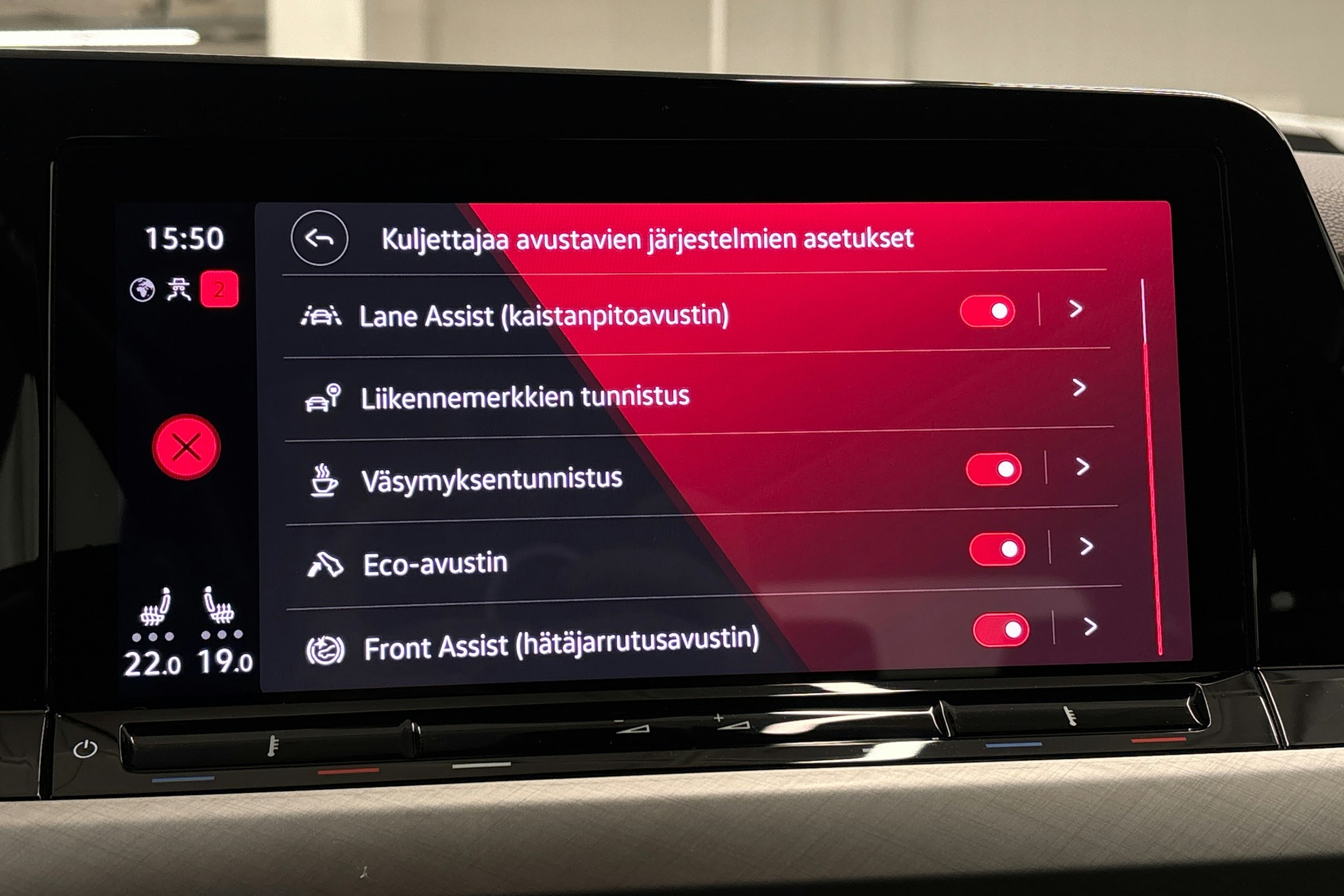 valkoinen Volkswagen Golf 2021 kuva 25.