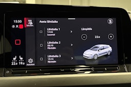 valkoinen Volkswagen Golf 2021 kuva 26.