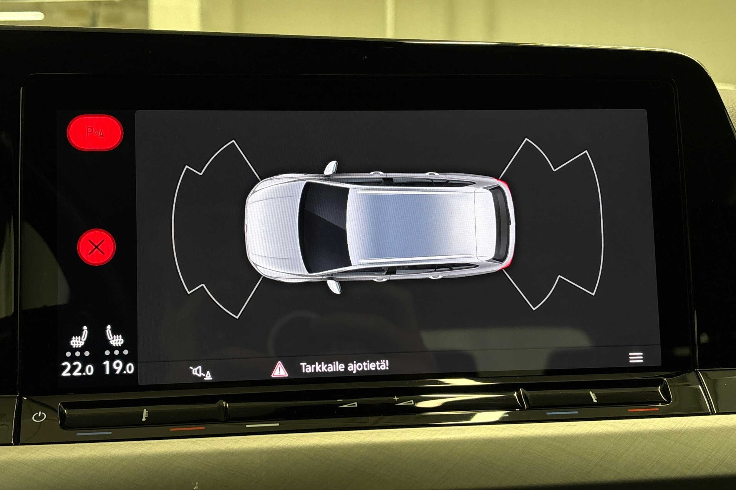 valkoinen Volkswagen Golf 2021 kuva 27.