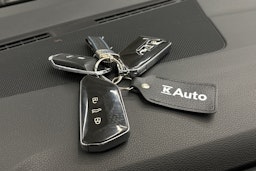 valkoinen Volkswagen Golf 2021 kuva 29.