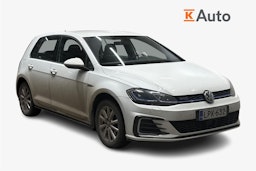 valkoinen Volkswagen Golf 2020 kuva 1.