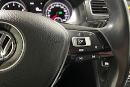 Valkoinen Volkswagen GOLF 2020 kuva 17.