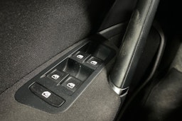 Valkoinen Volkswagen GOLF 2020 kuva 23.
