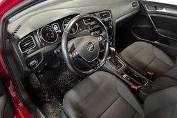 Punainen Volkswagen GOLF 2020 kuva 3.