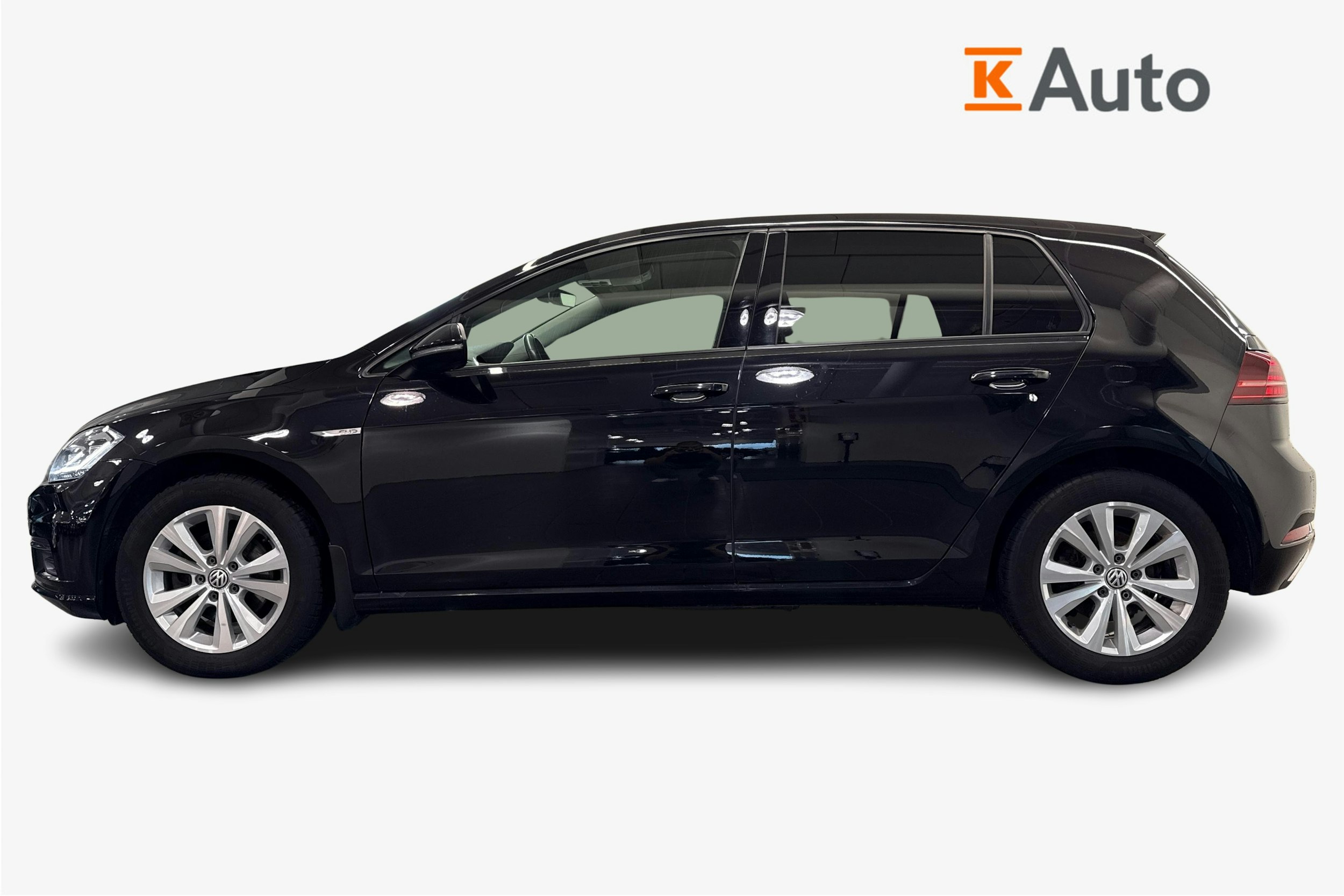 musta Volkswagen Golf 2020 kuva 6.