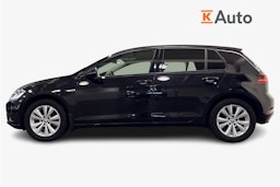 musta Volkswagen Golf 2020 kuva 6.