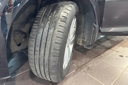musta Volkswagen Golf 2020 kuva 13.