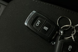 sininen Volkswagen Golf 2020 kuva 20.