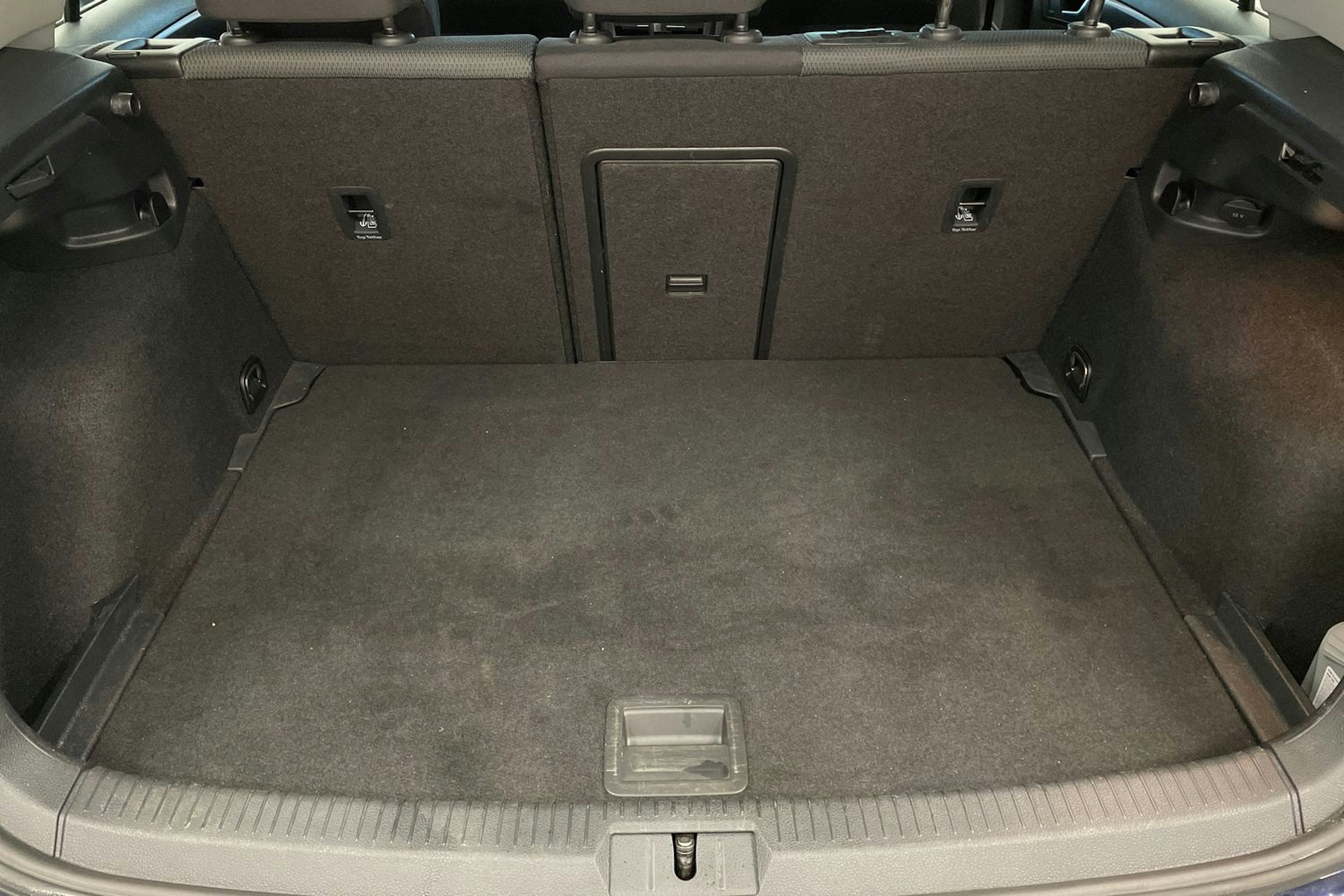 sininen Volkswagen Golf 2020 kuva 21.