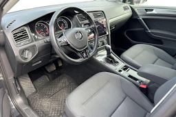 harmaa Volkswagen Golf 2020 kuva 3.