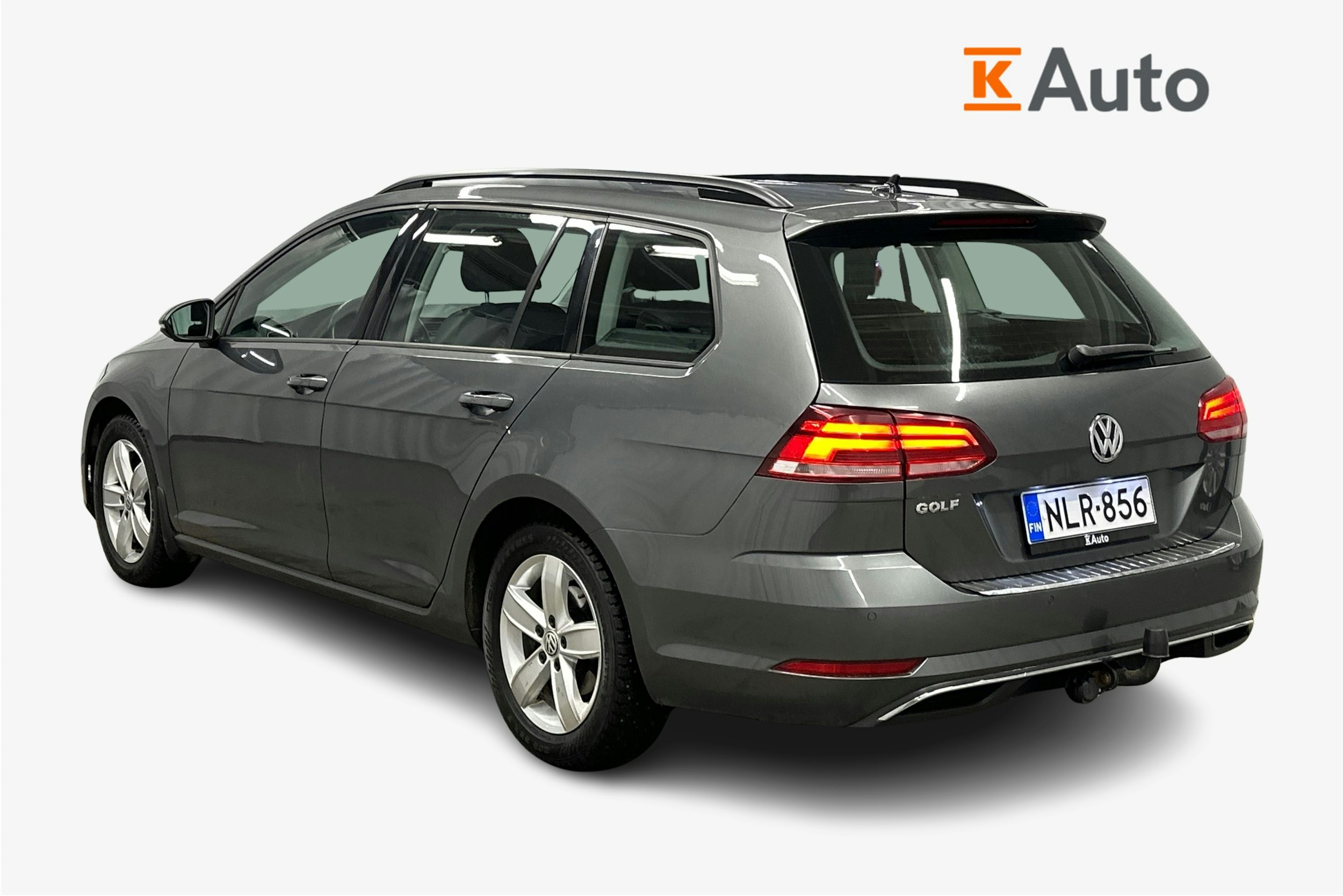 harmaa Volkswagen Golf 2020 kuva 2.