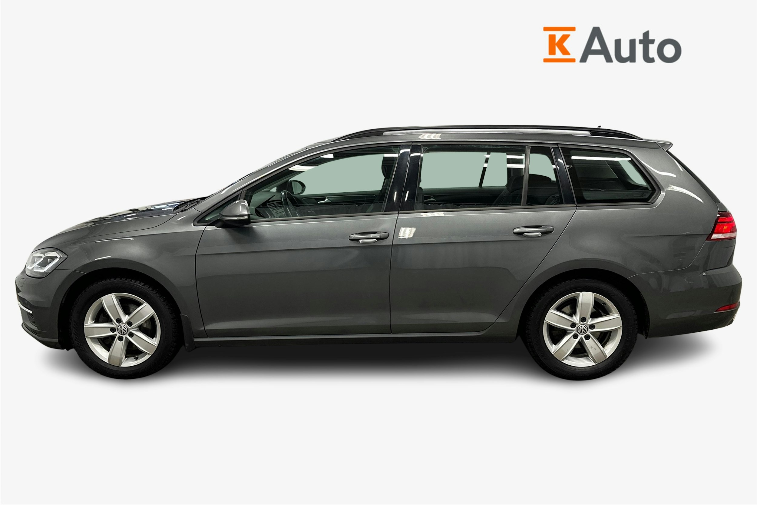 harmaa Volkswagen Golf 2020 kuva 6.