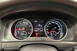 harmaa Volkswagen Golf 2020 kuva 16.