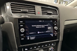 harmaa Volkswagen Golf 2020 kuva 20.