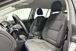 harmaa Volkswagen Golf 2020 kuva 24.