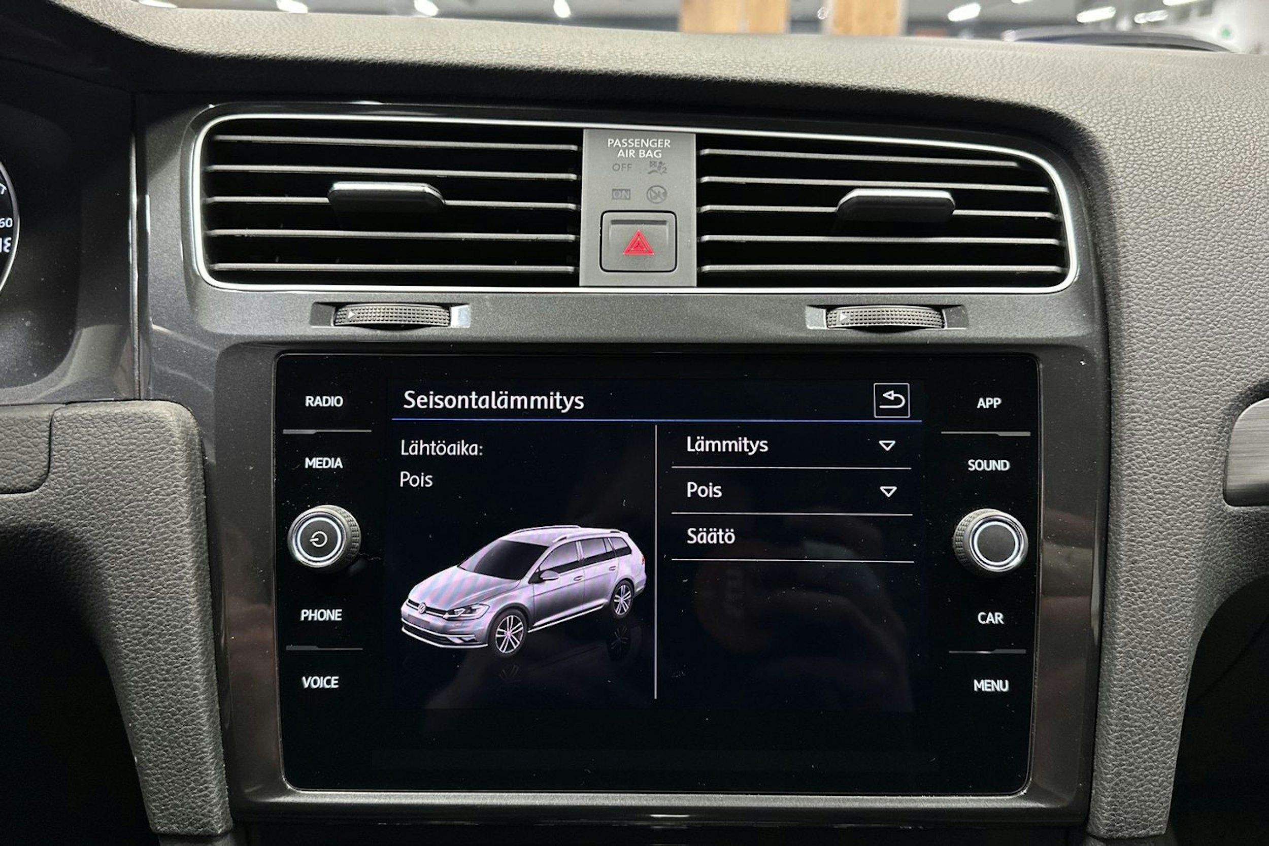 Harmaa Volkswagen GOLF 2020 kuva 18.