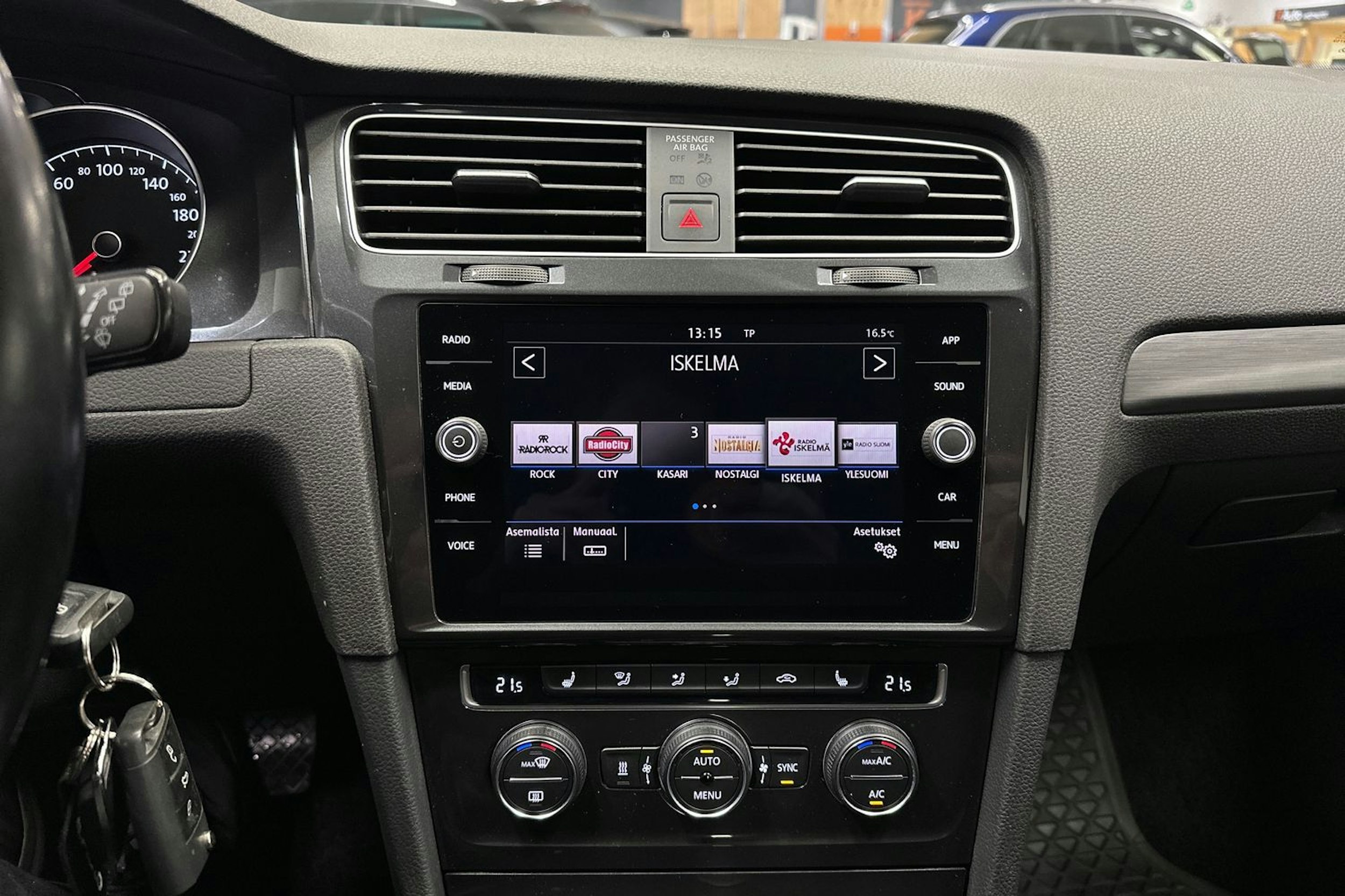 Harmaa Volkswagen GOLF 2020 kuva 20.