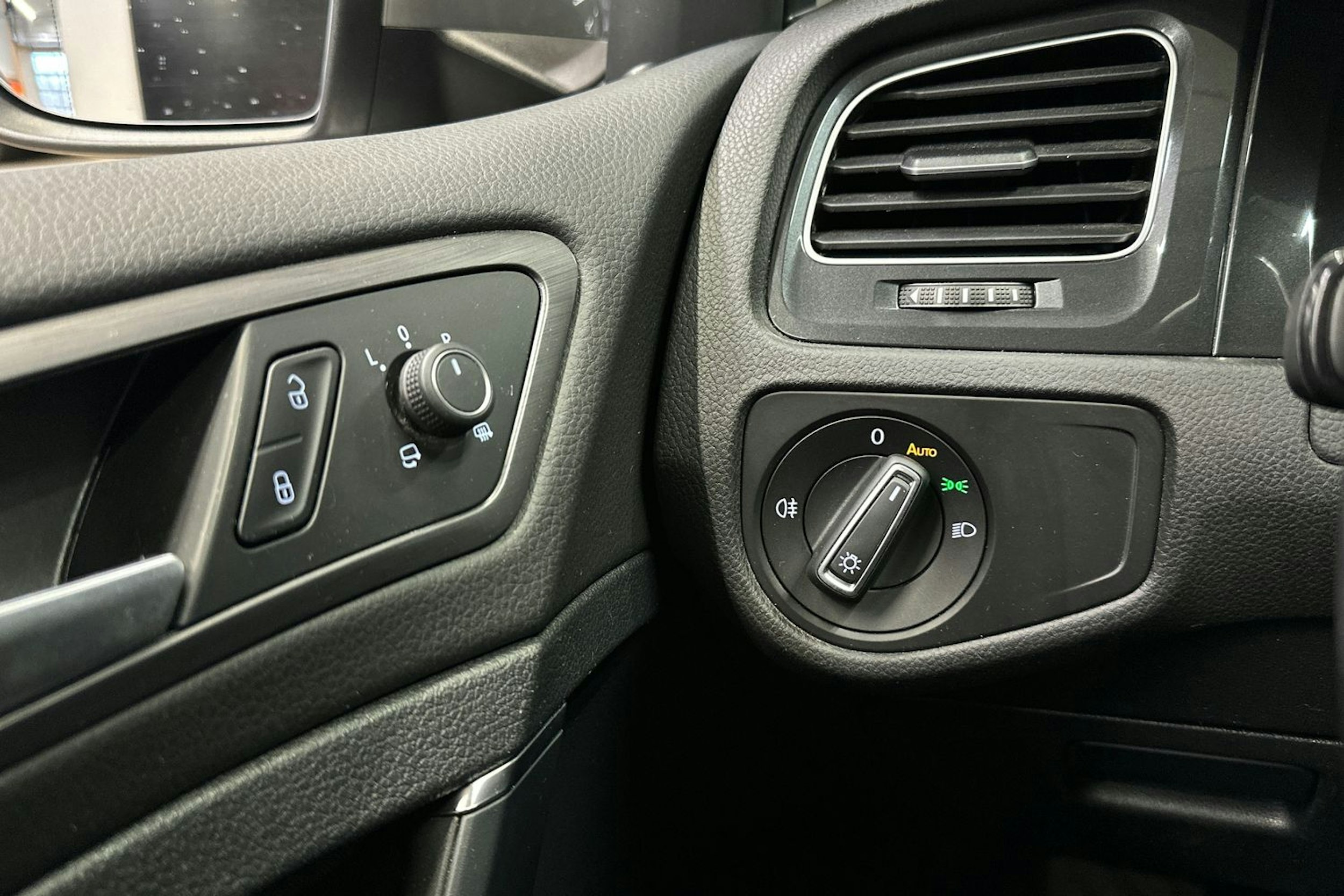 Harmaa Volkswagen GOLF 2020 kuva 25.