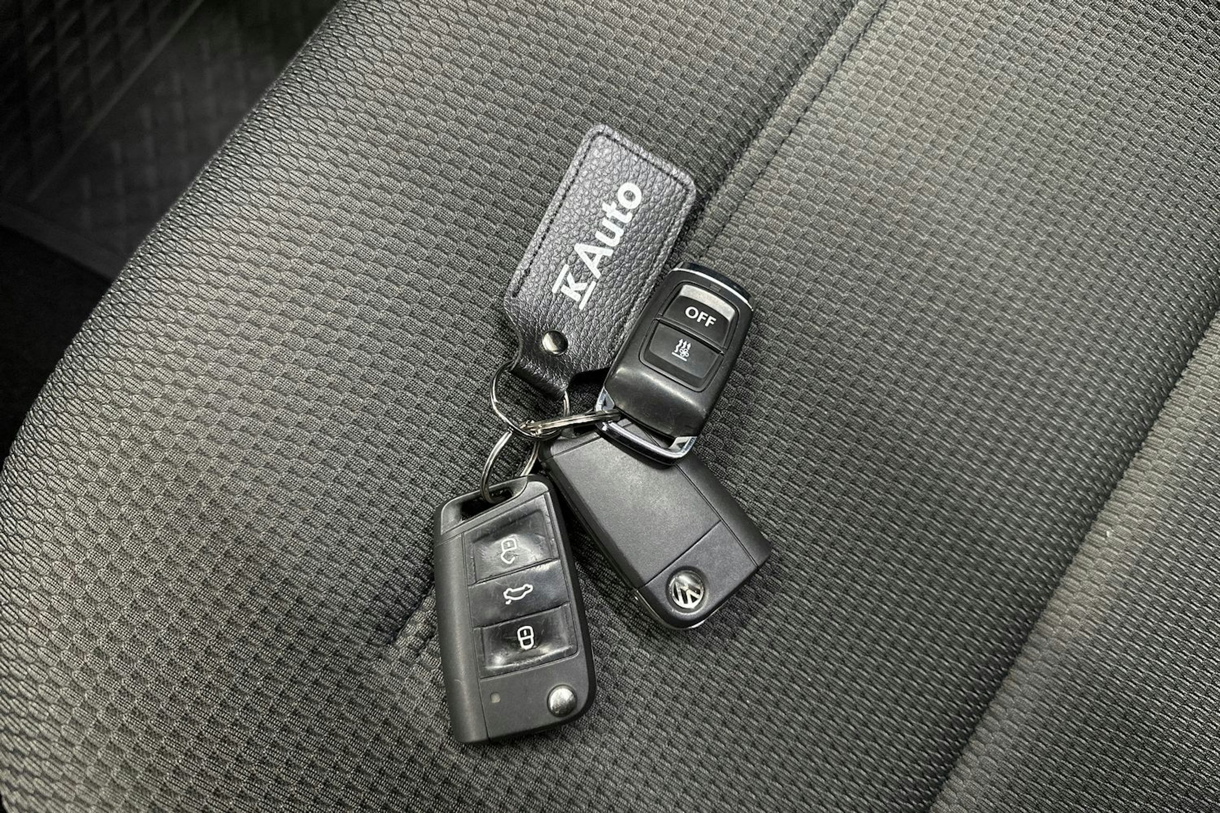 Harmaa Volkswagen GOLF 2020 kuva 27.