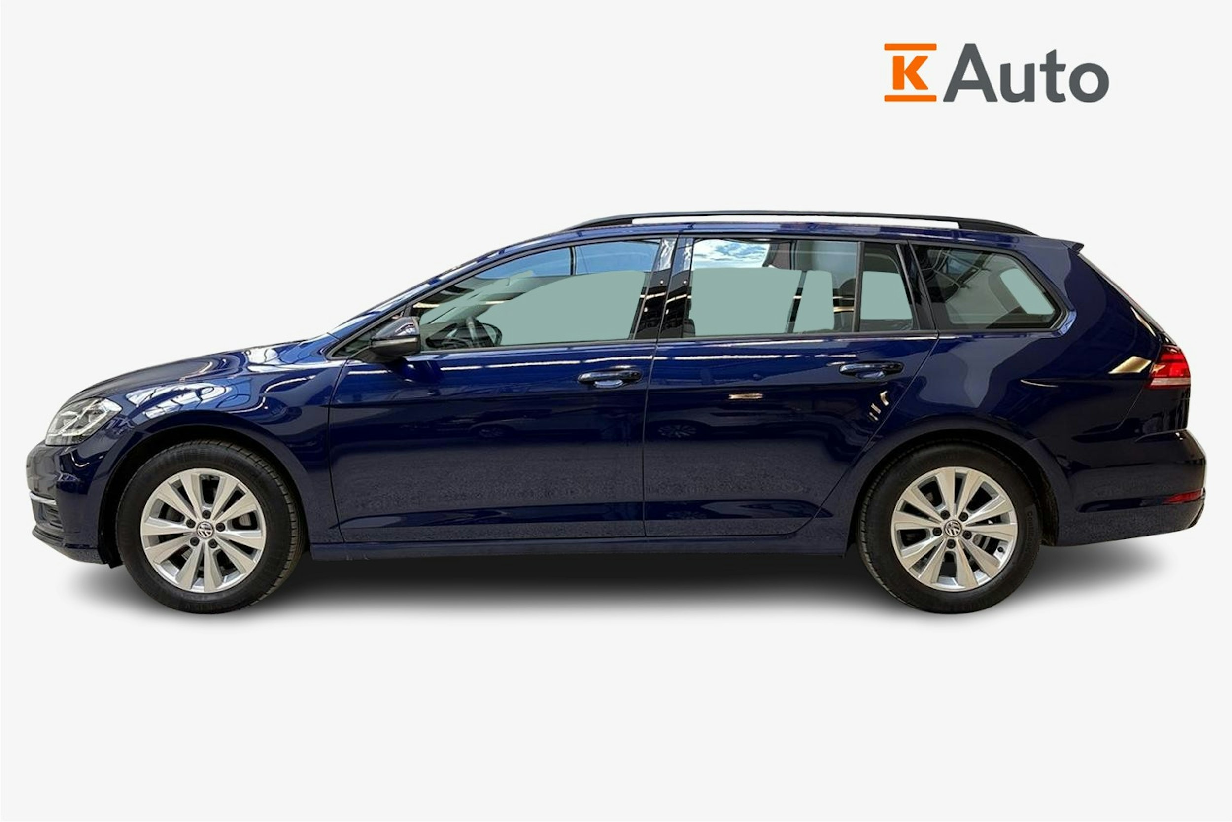 sininen Volkswagen Golf 2020 kuva 6.
