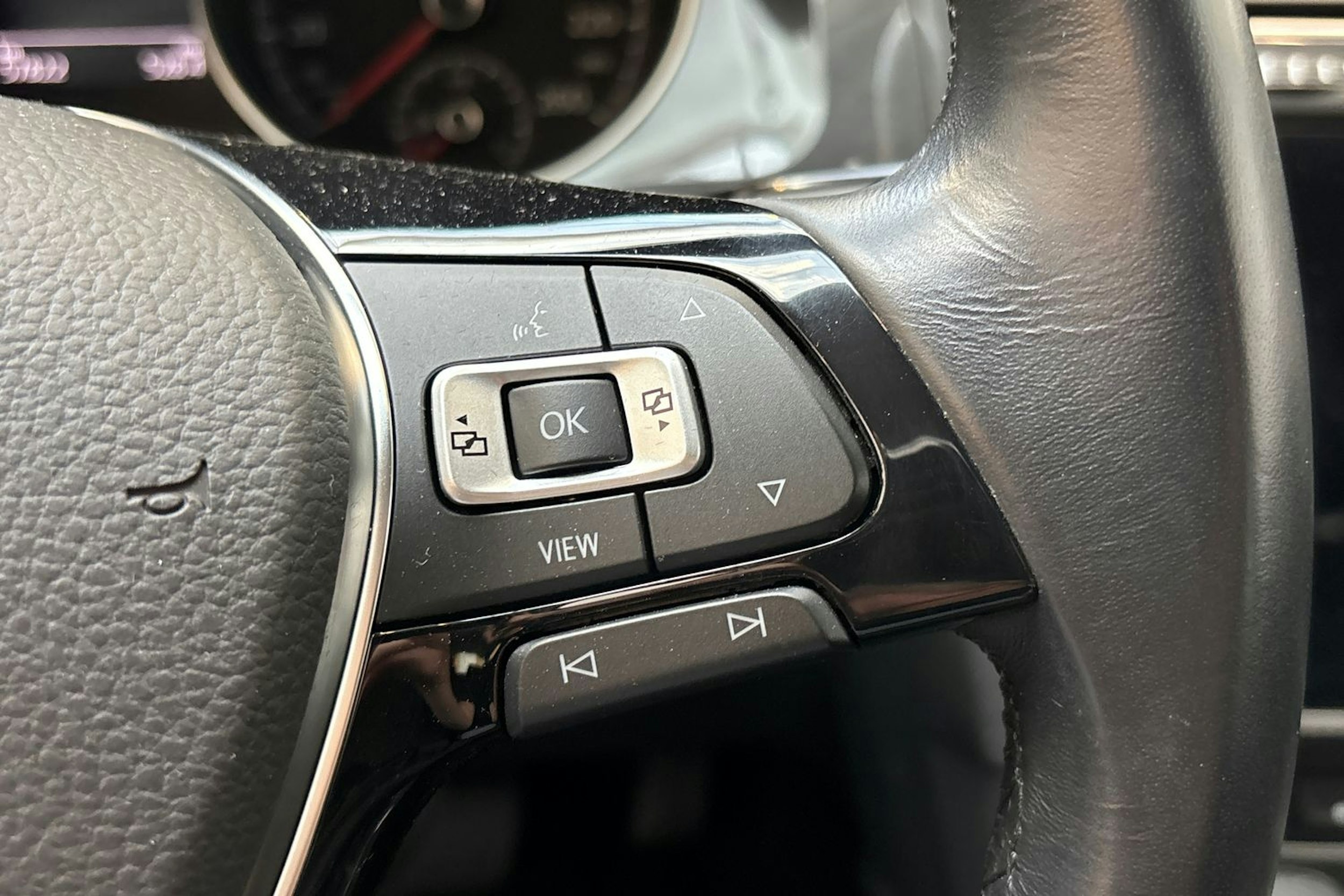 sininen Volkswagen Golf 2020 kuva 20.