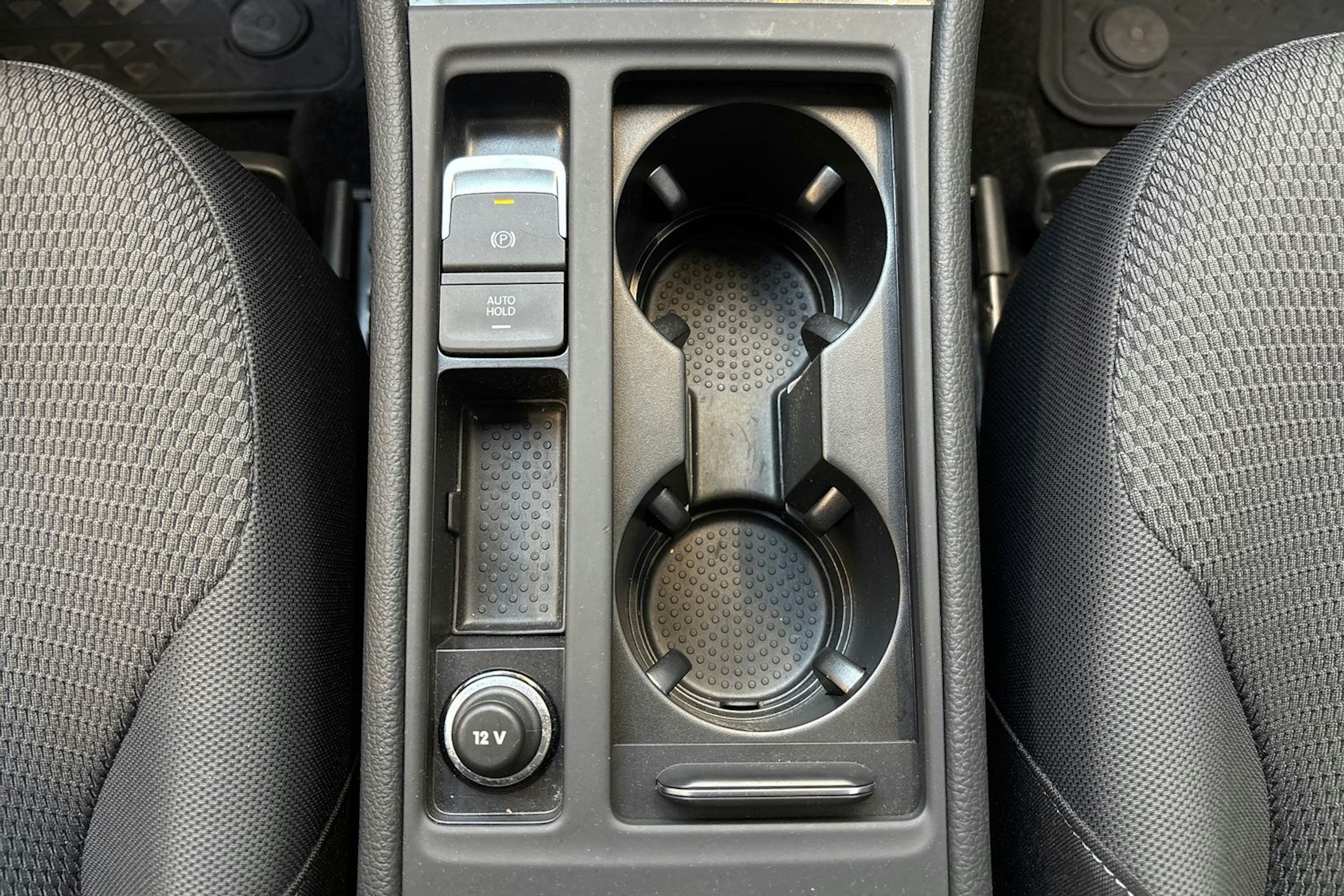 sininen Volkswagen Golf 2020 kuva 30.