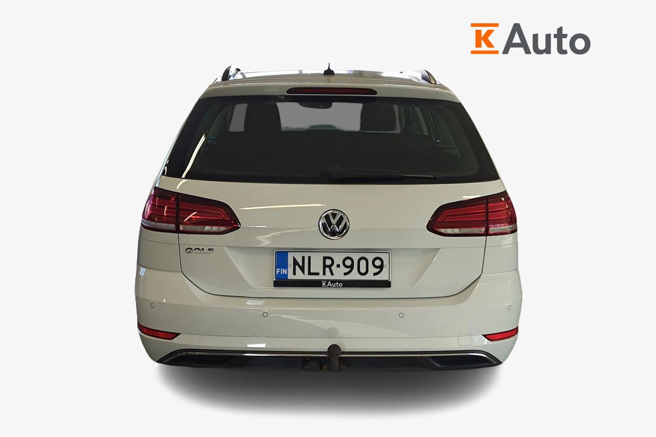 valkoinen Volkswagen Golf 2020 kuva 3.