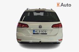 valkoinen Volkswagen Golf 2020 kuva 3.