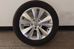 valkoinen Volkswagen Golf 2020 kuva 10.