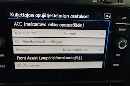 valkoinen Volkswagen Golf 2020 kuva 15.