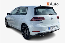 valkoinen Volkswagen Golf 2020 kuva 2.