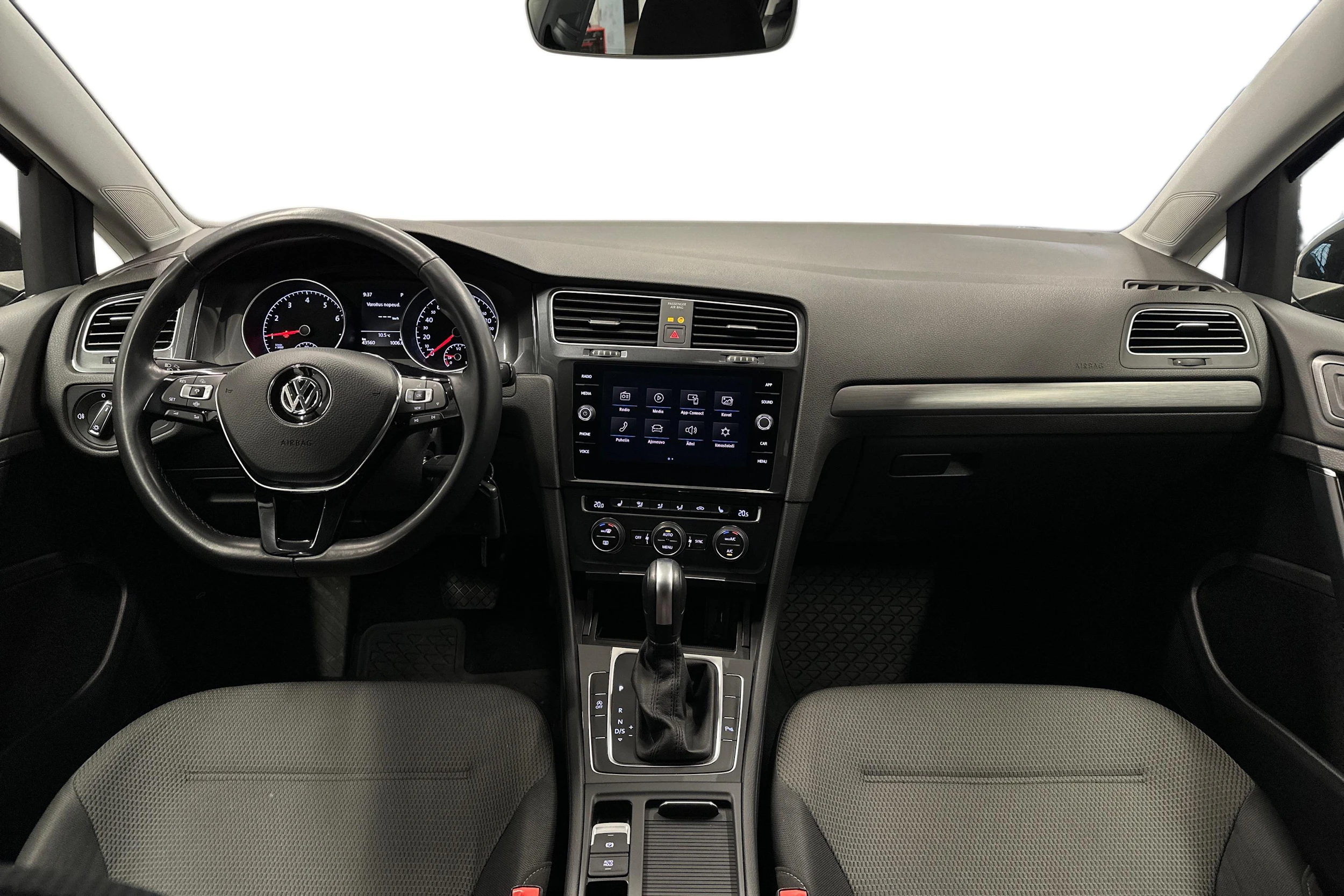 harmaa Volkswagen Golf 2020 kuva 7.