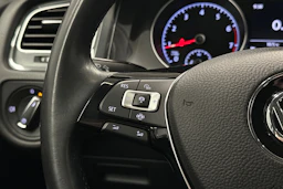 harmaa Volkswagen Golf 2020 kuva 14.