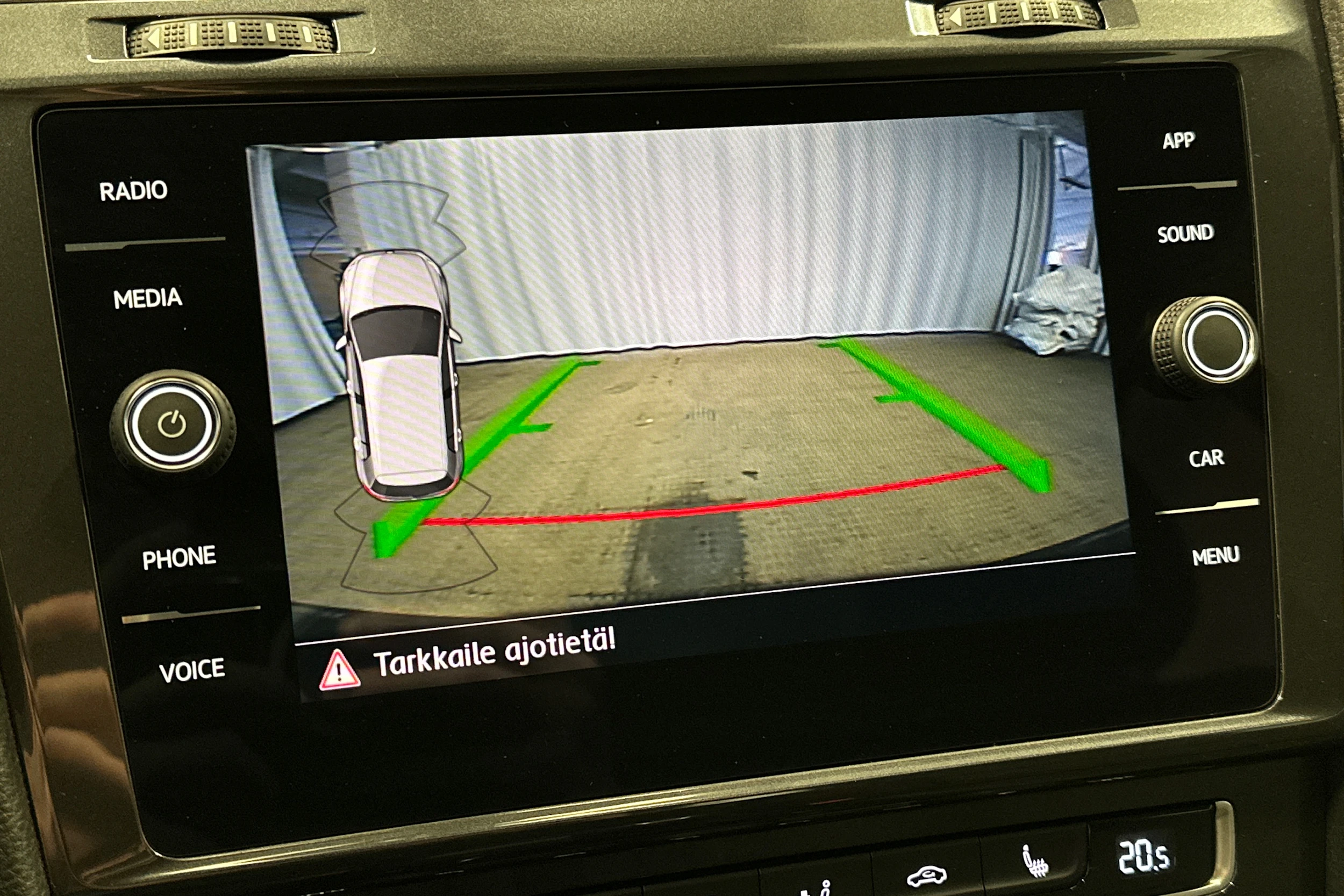 harmaa Volkswagen Golf 2020 kuva 20.