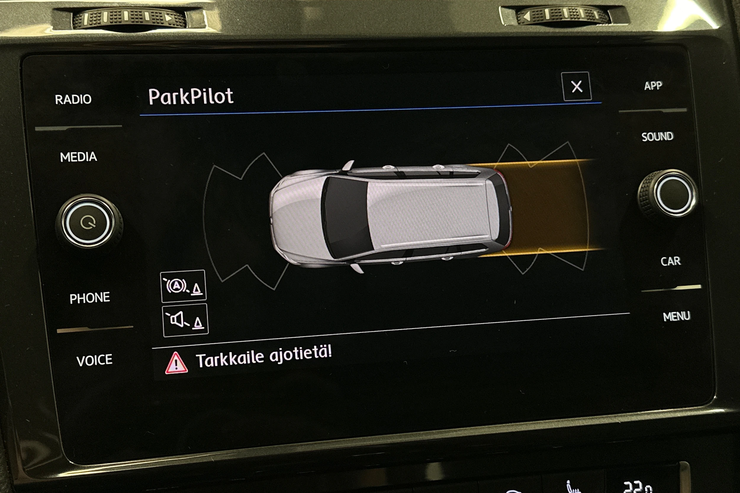 valkoinen Volkswagen Golf 2020 kuva 20.