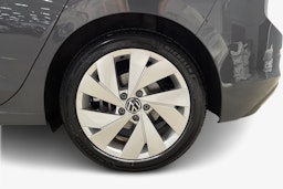 harmaa Volkswagen Golf 2020 kuva 9.
