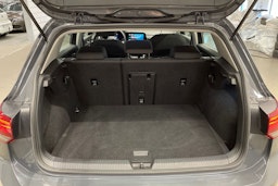 harmaa Volkswagen Golf 2020 kuva 12.