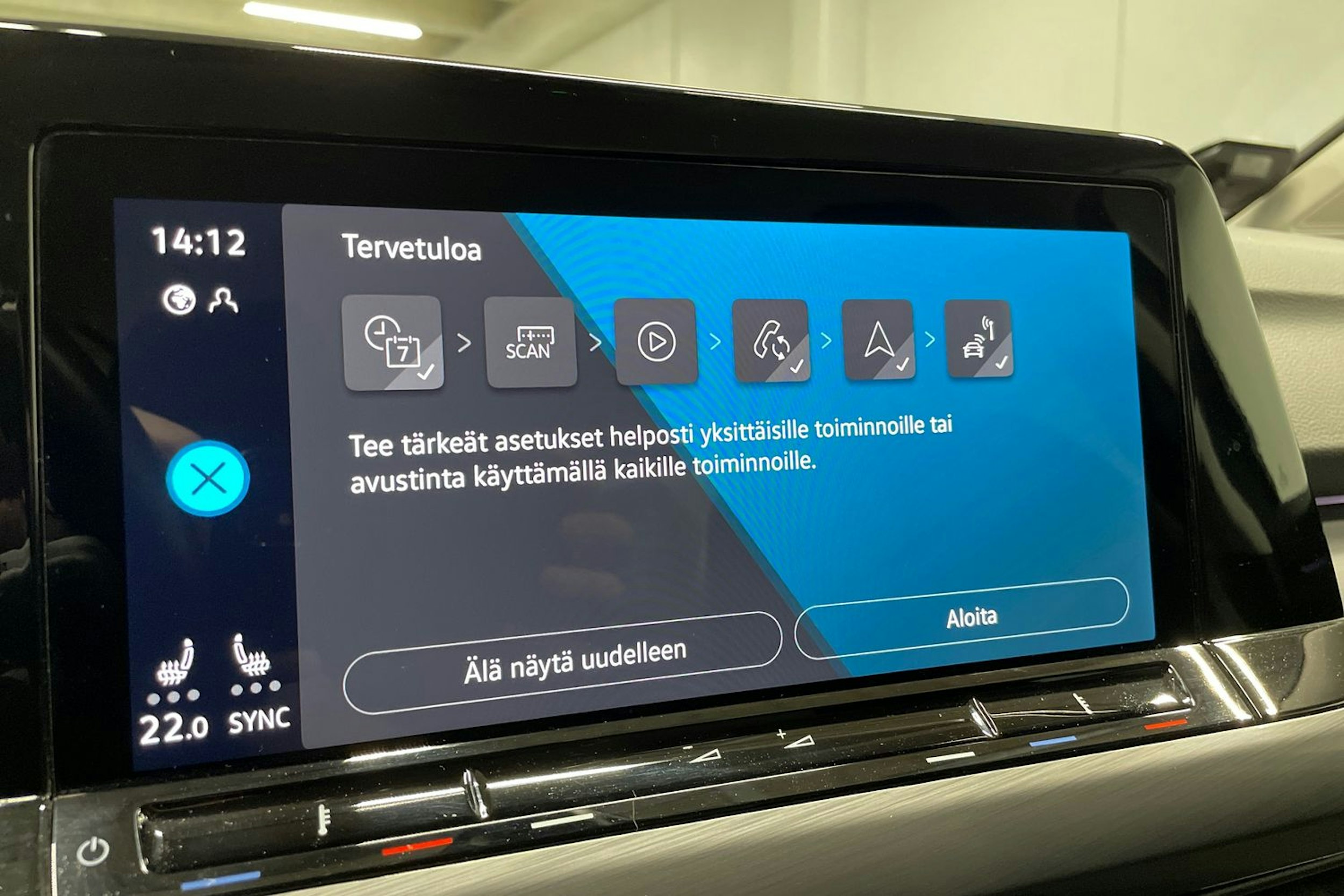 harmaa Volkswagen Golf 2020 kuva 15.
