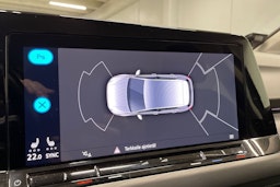 harmaa Volkswagen Golf 2020 kuva 19.