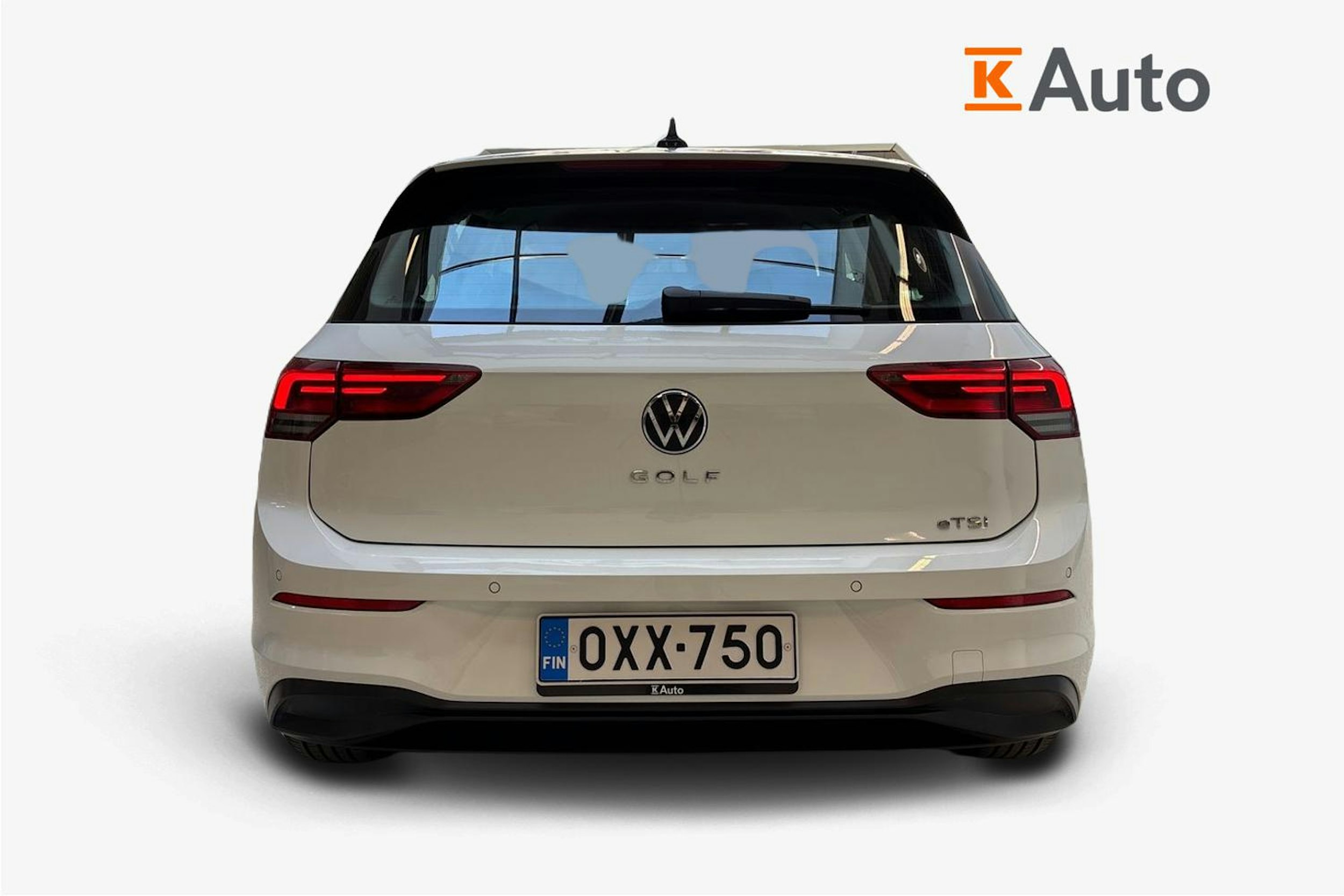 valkoinen Volkswagen Golf 2020 kuva 3.